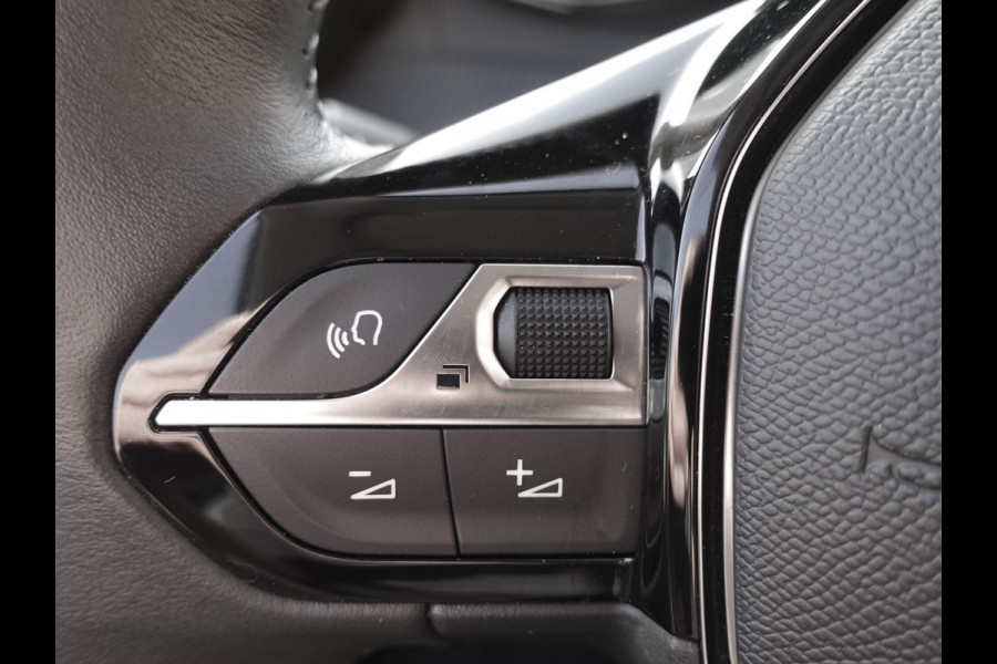 Peugeot 2008 1.2 PureTech 101pk Active Pack Navigatie Apple Carplay/Android Auto Parkeersensoren achter Cruise Control Ledverlichting Climate Control