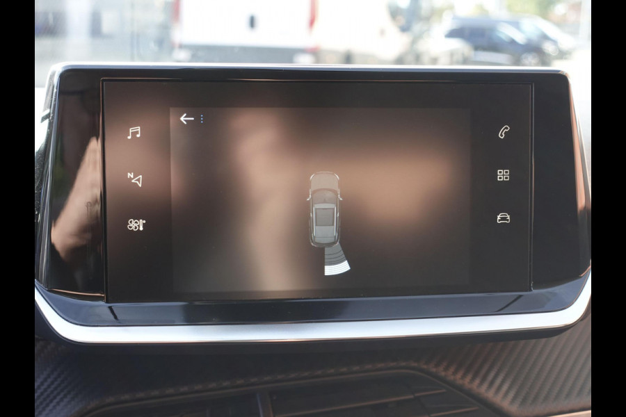 Peugeot 2008 1.2 PureTech 101pk Active Pack Navigatie Apple Carplay/Android Auto Parkeersensoren achter Cruise Control Ledverlichting Climate Control