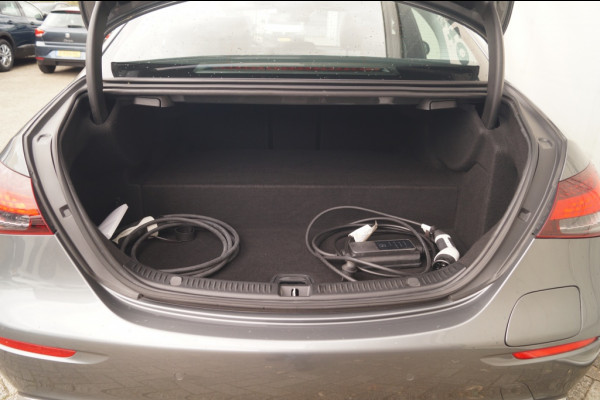 Mercedes-Benz E-Klasse 300de PHEV -LEER-PANO-BURMESTER-LUCHTVERING-