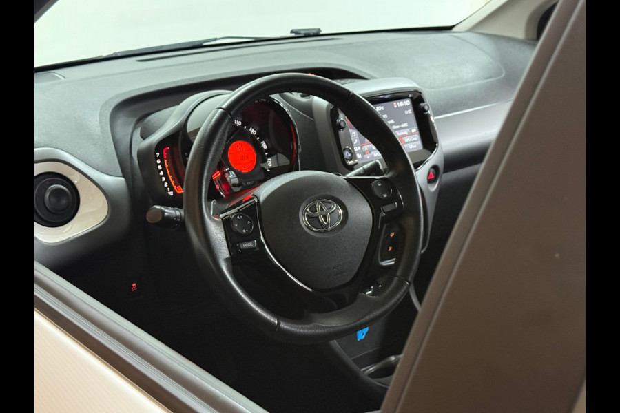 Toyota Aygo 1.0 VVT-i x automaat | Apple Carplay & Android Auto | Camera | Bluetooth | 15 Inch