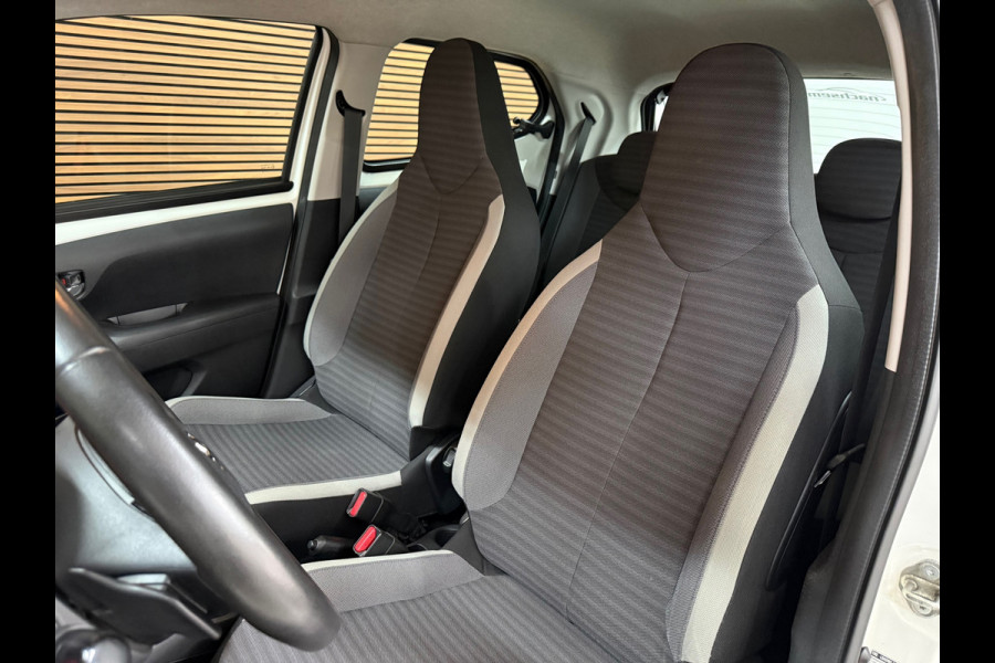 Toyota Aygo 1.0 VVT-i x automaat | Apple Carplay & Android Auto | Camera | Bluetooth | 15 Inch