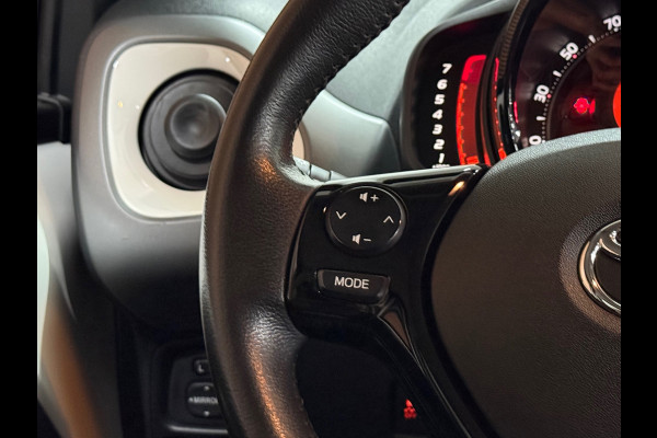 Toyota Aygo 1.0 VVT-i x automaat | Apple Carplay & Android Auto | Camera | Bluetooth | 15 Inch