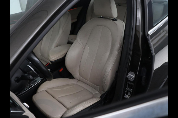 BMW X2 SDrive20i High Executive | Panoramadak | Leder | Stoelverwarming | Cruise control | Head-up | Bluetooth | Sfeerverlichting | Park assist | Elektrische achterklep | Trekhaak
