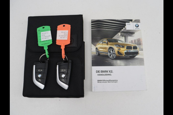BMW X2 SDrive20i High Executive | Panoramadak | Leder | Stoelverwarming | Cruise control | Head-up | Bluetooth | Sfeerverlichting | Park assist | Elektrische achterklep | Trekhaak