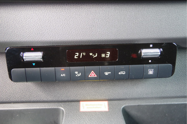Mercedes-Benz Sprinter 317 1.9 CDI L2H2 AUT. STOELVERWARMING, STANDKACHEL, CAMERA, CRUISE, CLIMA, PARKEERSENSOREN, MISTLAMPEN