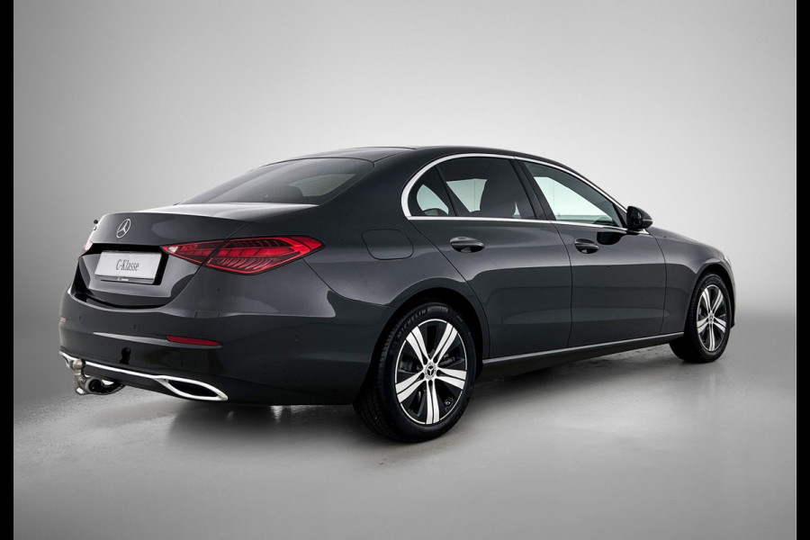 Mercedes-Benz C-Klasse 300 e Business Solution | Parkeerpakket met achteruitrijcamera | Spiegelpakket | Trekhaak | GUARD 360° Plus | Warmtewerend, donkergetint glas | 17 inch vijfspaaks lichtmetalen velgen |