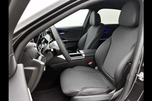 Mercedes-Benz C-Klasse 300 e Business Solution | Parkeerpakket met achteruitrijcamera | Spiegelpakket | Trekhaak | GUARD 360° Plus | Warmtewerend, donkergetint glas | 17 inch vijfspaaks lichtmetalen velgen |