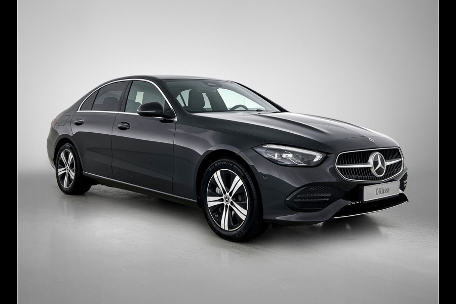 Mercedes-Benz C-Klasse 300 e Business Solution | Parkeerpakket met achteruitrijcamera | Spiegelpakket | Trekhaak | GUARD 360° Plus | Warmtewerend, donkergetint glas | 17 inch vijfspaaks lichtmetalen velgen |