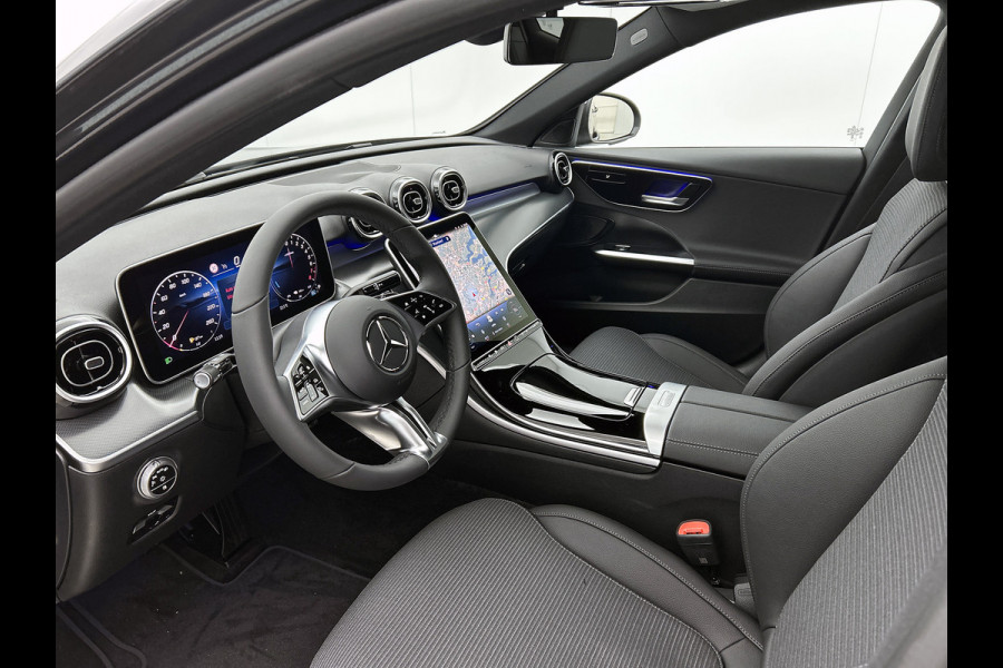 Mercedes-Benz C-Klasse 300 e Business Solution | Parkeerpakket met achteruitrijcamera | Spiegelpakket | Trekhaak | GUARD 360° Plus | Warmtewerend, donkergetint glas | 17 inch vijfspaaks lichtmetalen velgen |