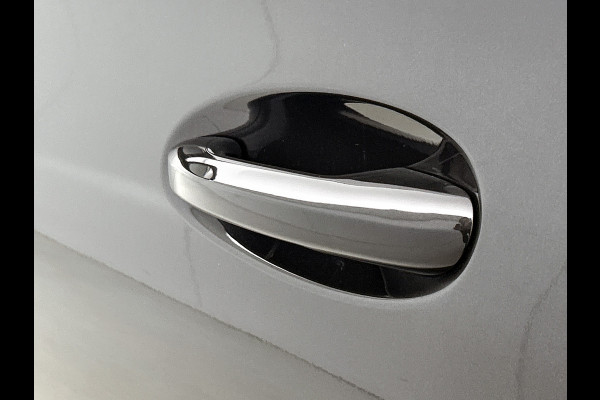 Mercedes-Benz C-Klasse 300 e Business Solution | Parkeerpakket met achteruitrijcamera | Spiegelpakket | Trekhaak | GUARD 360° Plus | Warmtewerend, donkergetint glas | 17 inch vijfspaaks lichtmetalen velgen |