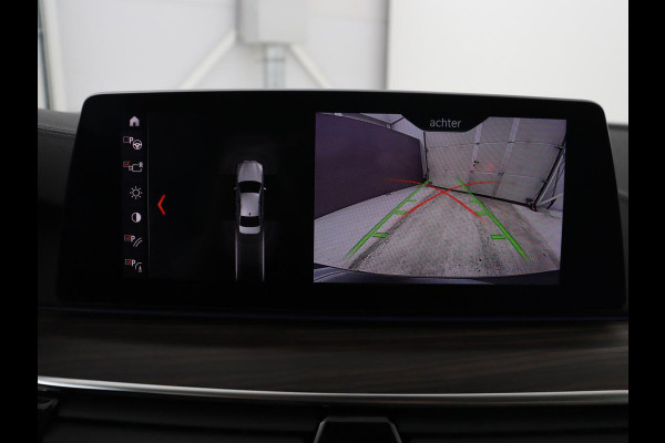 BMW 5 Serie 530e iPerformance High Executive | Leder | Elektrische stoelen | Stoelverwarming | Sfeerverlichting | Adaptive cruise | Carplay | Climate control | Camera | Park assist | PHEV