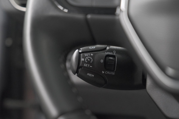 Peugeot 3008 PureTech 130 EAT8 Blue Lease Premium | Elektrische Kofferklep | Dodehoekdetectie | Stoelen-Pakket