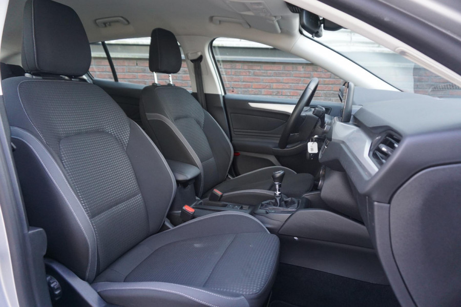Ford FOCUS Wagon 1.0 EcoB.125PK Hybrid Business/AGR-Comfortstoel/ Dealeronderhouden.