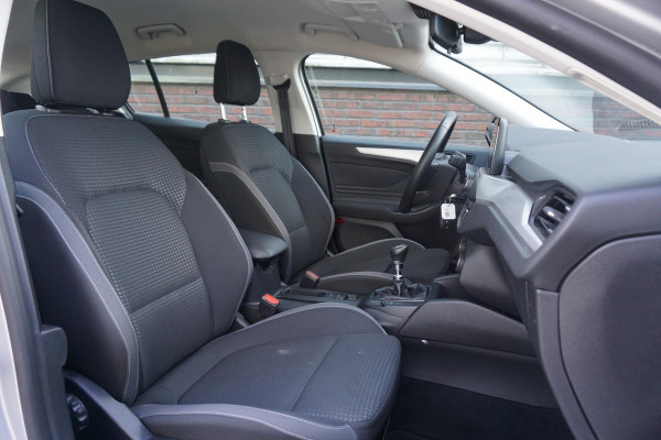 Ford FOCUS Wagon 1.0 EcoB.125PK Hybrid Business/AGR-Comfortstoel/ Dealeronderhouden.