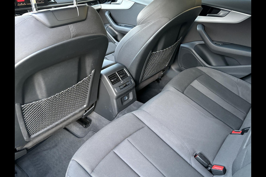 Audi A4 Avant 35 TFSI Advanced Edition 150pk | Wegklapbare Trekhaak | Elek. Kofferklep | Parkeersensoren | DAB |