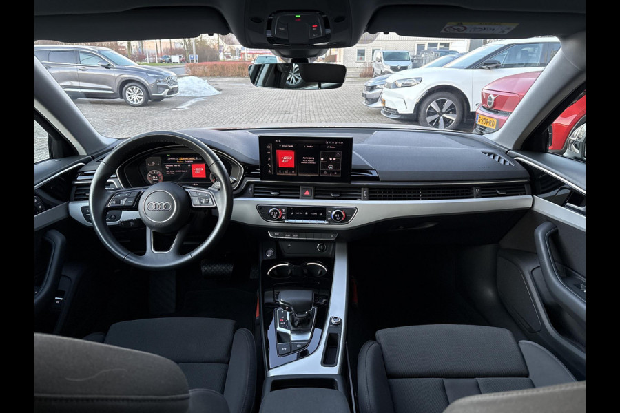 Audi A4 Avant 35 TFSI Advanced Edition 150pk | Wegklapbare Trekhaak | Elek. Kofferklep | Parkeersensoren | DAB |