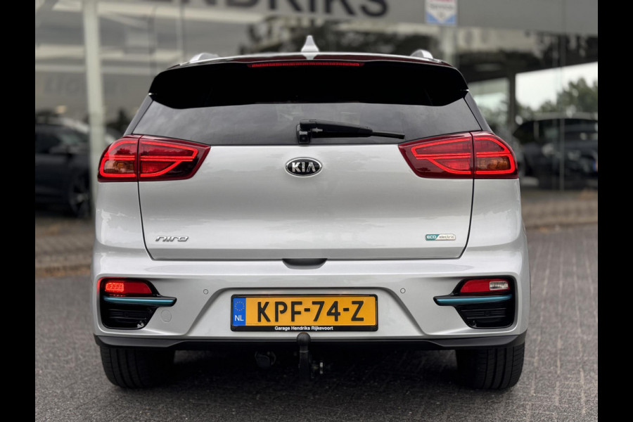 Kia e-Niro ComfortLine 64 kWh | SOH: 97,2% | 3 Fase |  Trekhaak | Stoelverwarming | Camera | Blindspot | Adaptive CC |