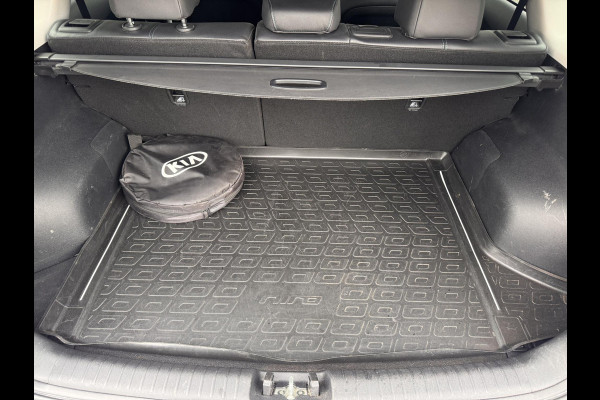 Kia e-Niro ComfortLine 64 kWh | SOH: 97,2% | 3 Fase |  Trekhaak | Stoelverwarming | Camera | Blindspot | Adaptive CC |