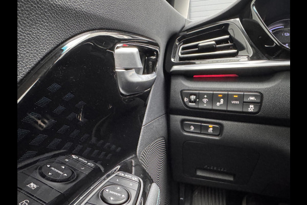 Kia e-Niro ComfortLine 64 kWh | SOH: 97,2% | 3 Fase |  Trekhaak | Stoelverwarming | Camera | Blindspot | Adaptive CC |