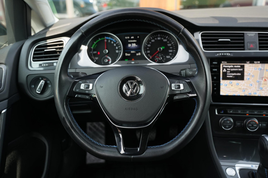 Volkswagen e-Golf E-DITION Keyless Groot Navi Cruise Stoelverw.