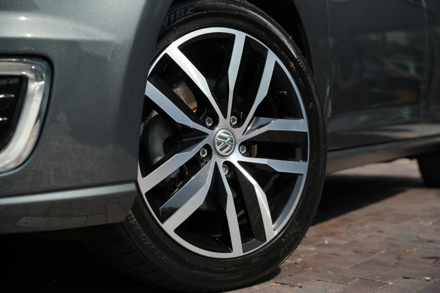 Volkswagen e-Golf E-DITION Keyless Groot Navi Cruise Stoelverw.