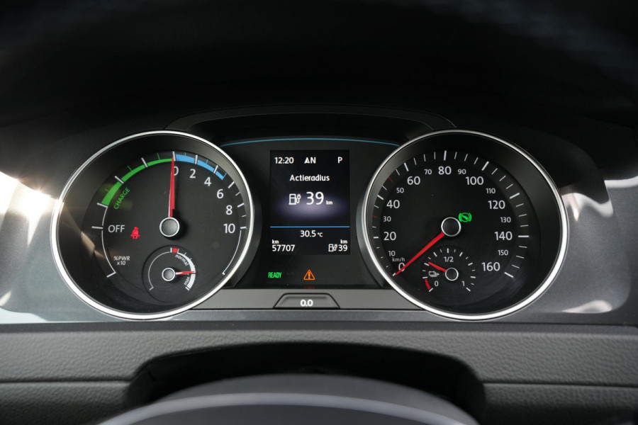 Volkswagen e-Golf E-DITION Keyless Groot Navi Cruise Stoelverw.