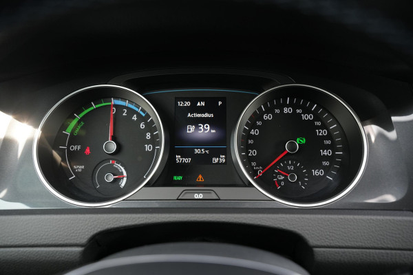 Volkswagen e-Golf E-DITION Keyless Groot Navi Cruise Stoelverw.
