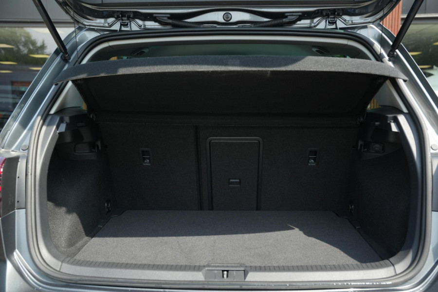 Volkswagen e-Golf E-DITION Keyless Groot Navi Cruise Stoelverw.