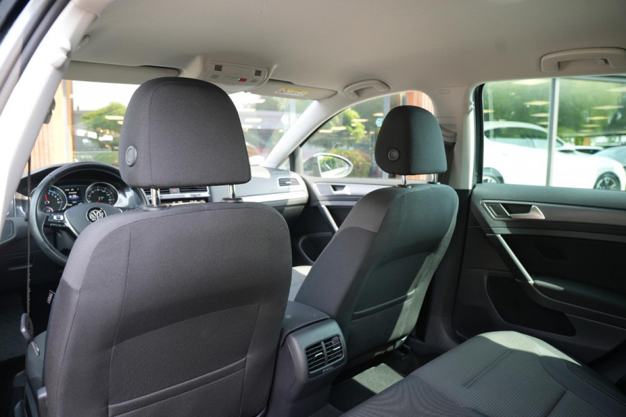 Volkswagen e-Golf E-DITION Keyless Groot Navi Cruise Stoelverw.