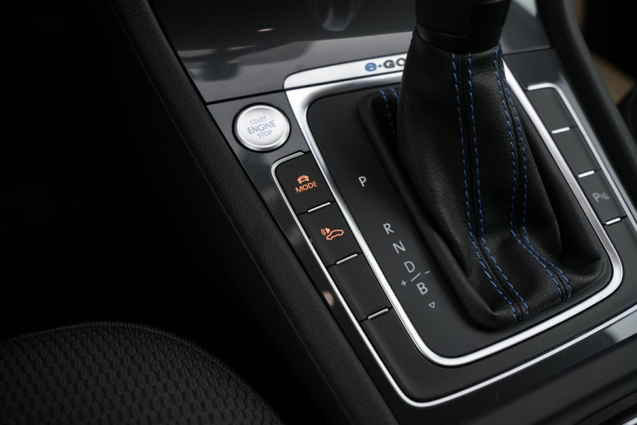Volkswagen e-Golf E-DITION Keyless Groot Navi Cruise Stoelverw.