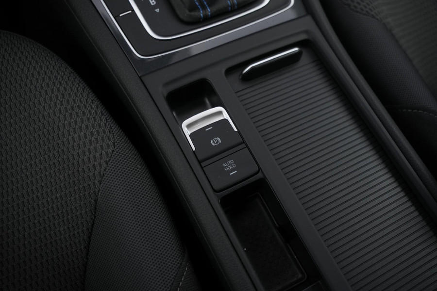 Volkswagen e-Golf E-DITION Keyless Groot Navi Cruise Stoelverw.