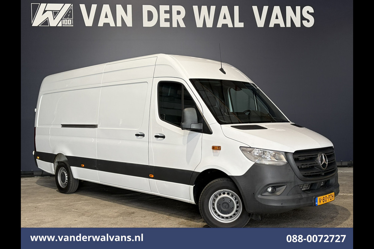 Mercedes-Benz Sprinter 317 CDI 170pk L3H2 Euro6 Airco | 360 Graden Camera | Navigatie | Apple Carplay | Chauffeursstoel Cruisecontrol, Android Auto, Stoelverwarming, 270 Graden Achterdeuren, Parkeersensoren, Bijrijdersbank