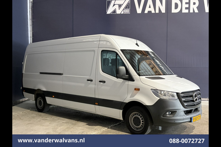Mercedes-Benz Sprinter 317 CDI 170pk L3H2 Euro6 Airco | 360 Graden Camera | Navigatie | Apple Carplay | Chauffeursstoel Cruisecontrol, Android Auto, Stoelverwarming, 270 Graden Achterdeuren, Parkeersensoren, Bijrijdersbank