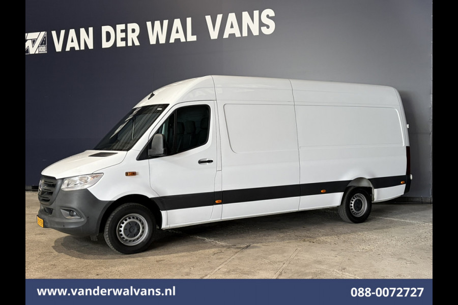 Mercedes-Benz Sprinter 317 CDI 170pk L3H2 Euro6 Airco | 360 Graden Camera | Navigatie | Apple Carplay | Chauffeursstoel Cruisecontrol, Android Auto, Stoelverwarming, 270 Graden Achterdeuren, Parkeersensoren, Bijrijdersbank