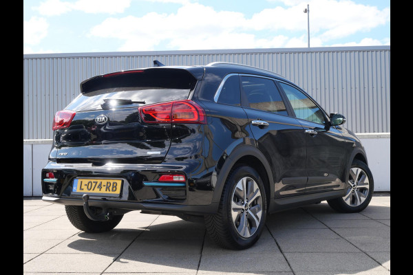 Kia e-Niro ExecutiveLine 64 kWh | SOH 94,1 | 3Fase | Trekhaak | Stoel/Stuurverwarming | Navi | Adaptief | Carplay |