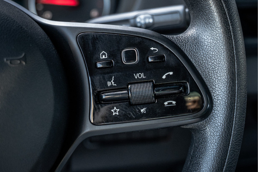 Mercedes-Benz Sprinter 516 CDI L3H2 | 7-Zits | 3.5T Trekgwicht | Automaat | Camera | Mbux | Climatronic | Trekhaak