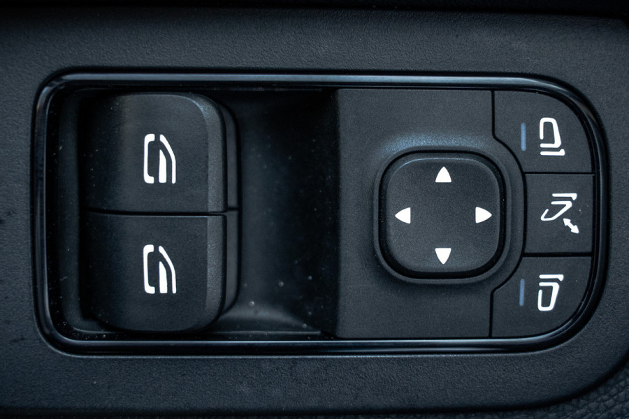 Mercedes-Benz Sprinter 516 CDI L3H2 | 7-Zits | 3.5T Trekgwicht | Automaat | Camera | Mbux | Climatronic | Trekhaak