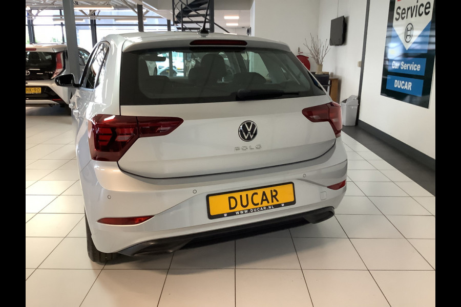 Volkswagen Polo 1.0 TSI Life Automaat, PDC vóór en achter, Adaptieve Cruise Control, stoelverwarming
