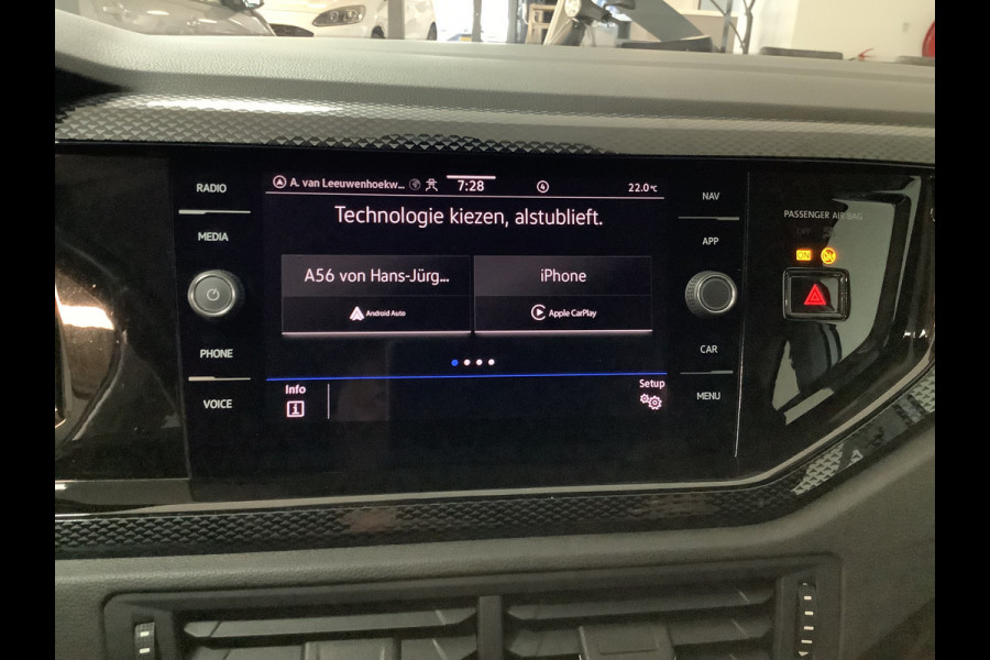 Volkswagen Polo 1.0 TSI Life Automaat, PDC vóór en achter, Adaptieve Cruise Control, stoelverwarming