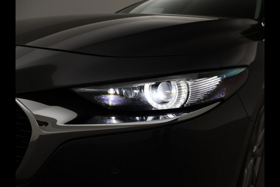 Mazda 3 2.0 e-SkyActiv-X M HYBRID 186 PK LUXURY + CARPLAY | BOSE | HEAD-UP | ADAPTIVE CRUISE | MEMORY | STOEL/STUURVERW.
