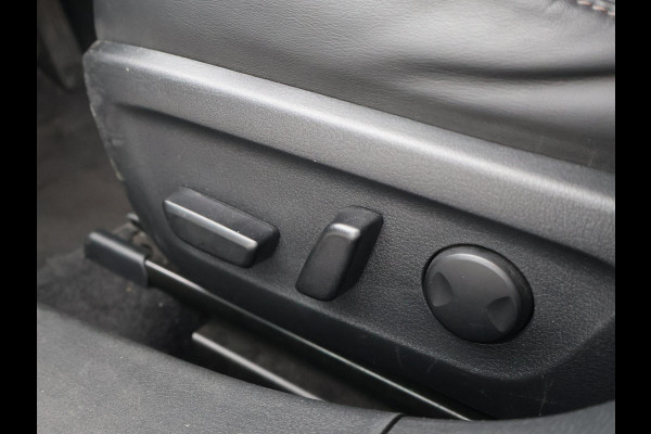 Mazda 3 2.0 e-SkyActiv-X M HYBRID 186 PK LUXURY + CARPLAY | BOSE | HEAD-UP | ADAPTIVE CRUISE | MEMORY | STOEL/STUURVERW.