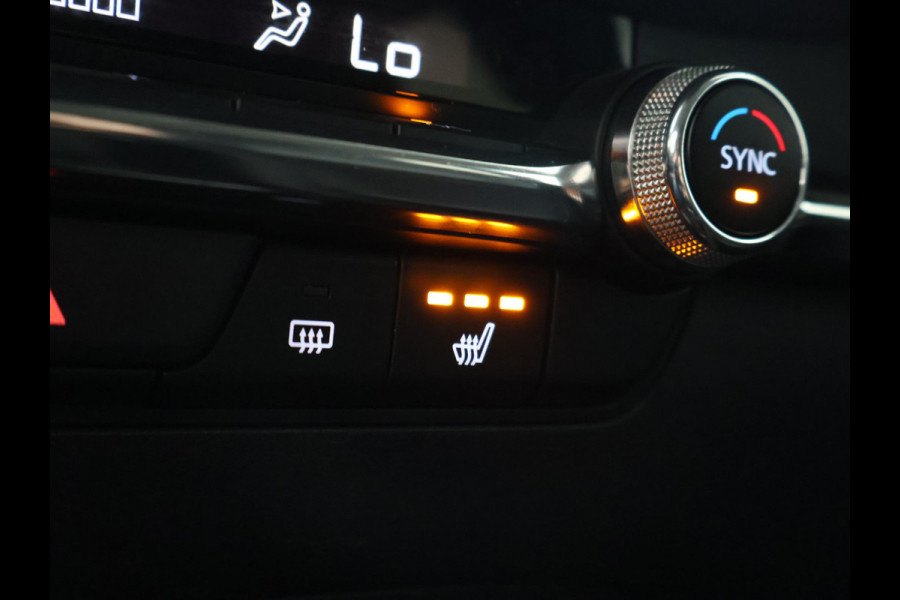 Mazda 3 2.0 e-SkyActiv-X M HYBRID 186 PK LUXURY + CARPLAY | BOSE | HEAD-UP | ADAPTIVE CRUISE | MEMORY | STOEL/STUURVERW.