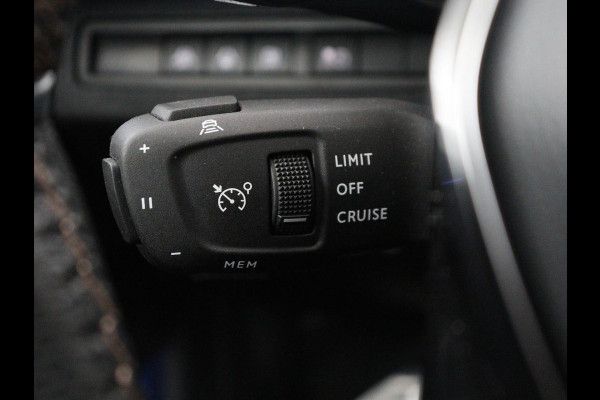 Peugeot 3008 1.6 HYbrid4 300 GT Pack Business | SOH 94,8% | Panoramadak | Leder/alcantara | Stoelverwarming | Adaptive cruise | Lane assist | Sfeerverlichting | Carplay | Focal sound | Camera | Park assist | Elektrische achterklep