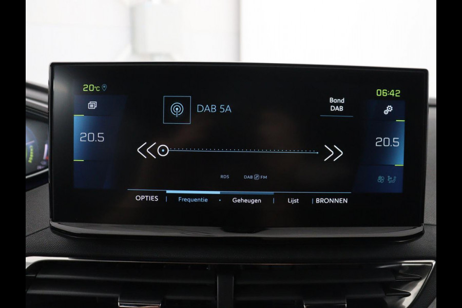 Peugeot 3008 1.6 HYbrid4 300 GT Pack Business | SOH 94,8% | Panoramadak | Leder/alcantara | Stoelverwarming | Adaptive cruise | Lane assist | Sfeerverlichting | Carplay | Focal sound | Camera | Park assist | Elektrische achterklep