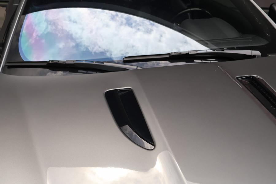 Jaguar F-Type P300 R-Dynamic | 20" CARBON INLEG VELGEN | LED KOPLAMPEN | SPORTUITLAAT | MERIDIDAN AUDIO | COLD CLIMATE PACK INCL. STUURVERWARMING EN VOORRUITVERWARMING INCL WARMTEWEREND GLAS