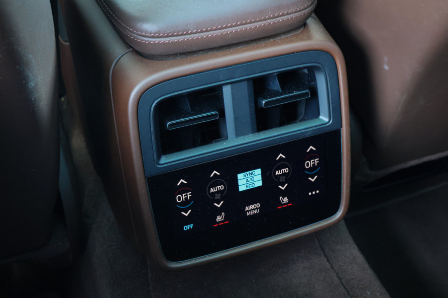 Porsche Taycan Turbo 93 kWh | PASSENGER DISPLAY | ADAPTIVE CRUISE | STOELVERWAMING & VERKOELING | 360 CAMERA | BOSE AUDIO | Turbo
