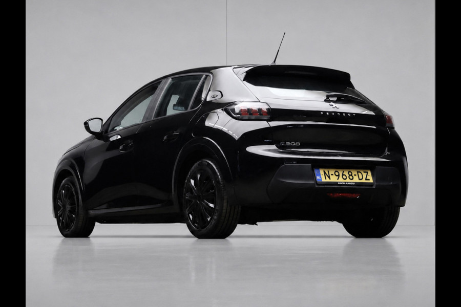 Peugeot e-208 EV Allure 50 kWh SOH 90% (CARPLAY,NAVI,LED,CRUISE,SPORTSTOELEN,CLIMATE,PDC,NETTESTAAT)