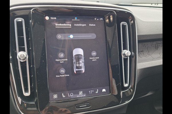 Volvo C40 SOH 90% Core 69 kWh Carplay Pano Elek.Trekhaak Camera Orig.NL Voll.Onderhouden!