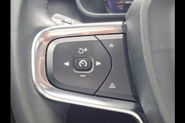 Volvo C40 SOH 90% Core 69 kWh Carplay Pano Elek.Trekhaak Camera Orig.NL Voll.Onderhouden!