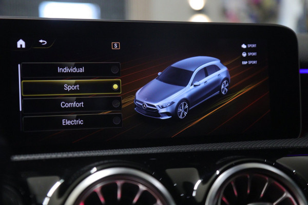 Mercedes-Benz A-Klasse 250 e AMG Limited PANO/CARPLAY/360CAM/MEMORY/VOL